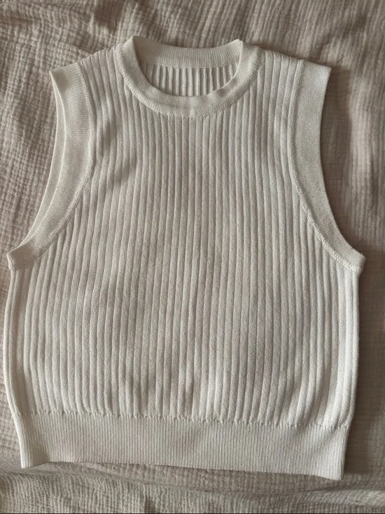 White Ribbed Swearer Tank - Picture 5 of 7